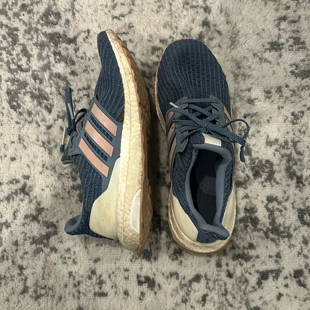 Adidas Ultra Boosts Size 8